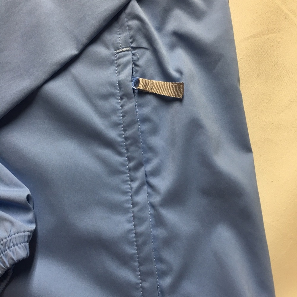 Adidas lightweight jacket - Picture 6 of 10